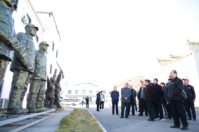 1637817057826886.png 8ade7cdbc65786321549a4f906db104.png